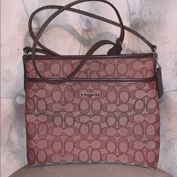 Coach Handbags - Coach Crossbody